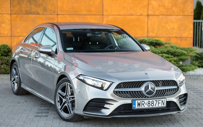 Mercedes-Benz Klasa A cena 106000 przebieg: 74000, rok produkcji 2018 z Radom małe 407